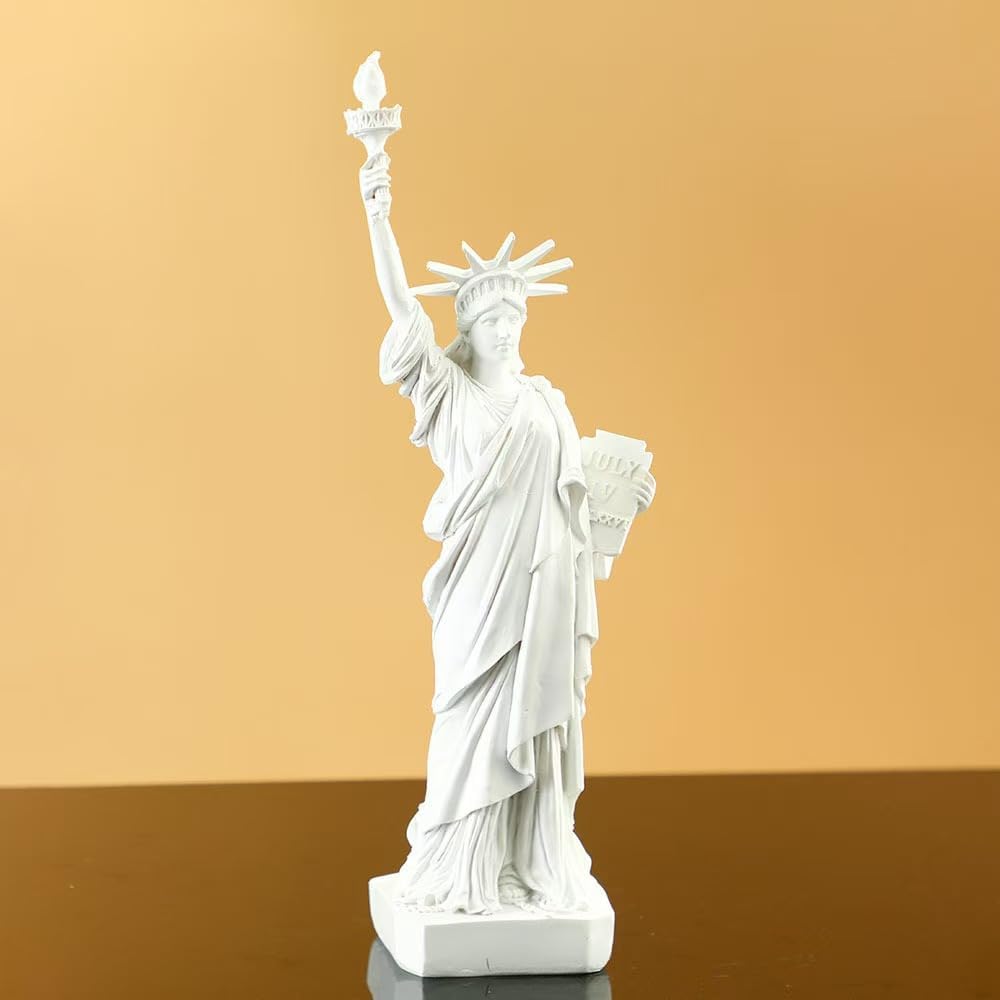 Rekeell Creative Statue of Liberty Decorative Figurine 1