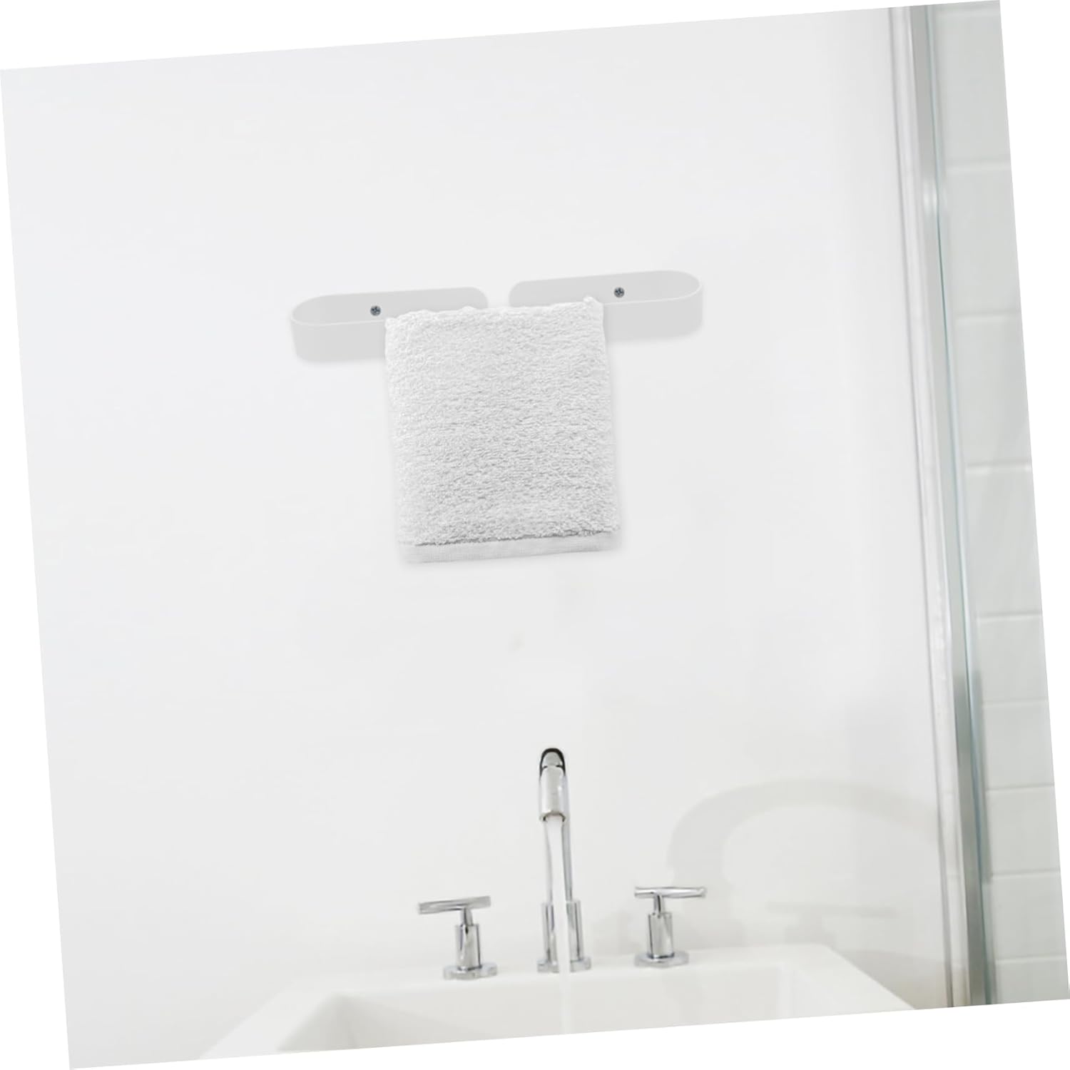 Greenadscapes Aluminum Wall-Mounted Towel Rack