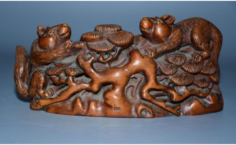 LimpaC Mini Boxwood Squirrel Pine Tree Figurine