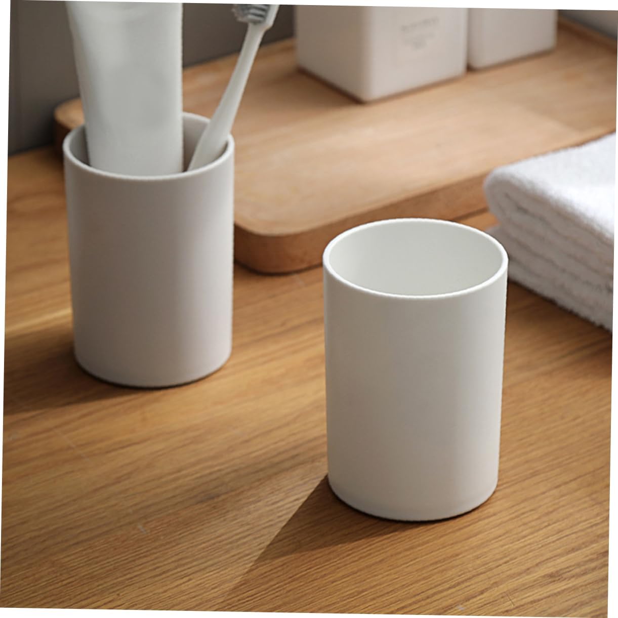 FONDOTIN 2pcs Solid PP White Bathroom Toothbrush Tumbler
