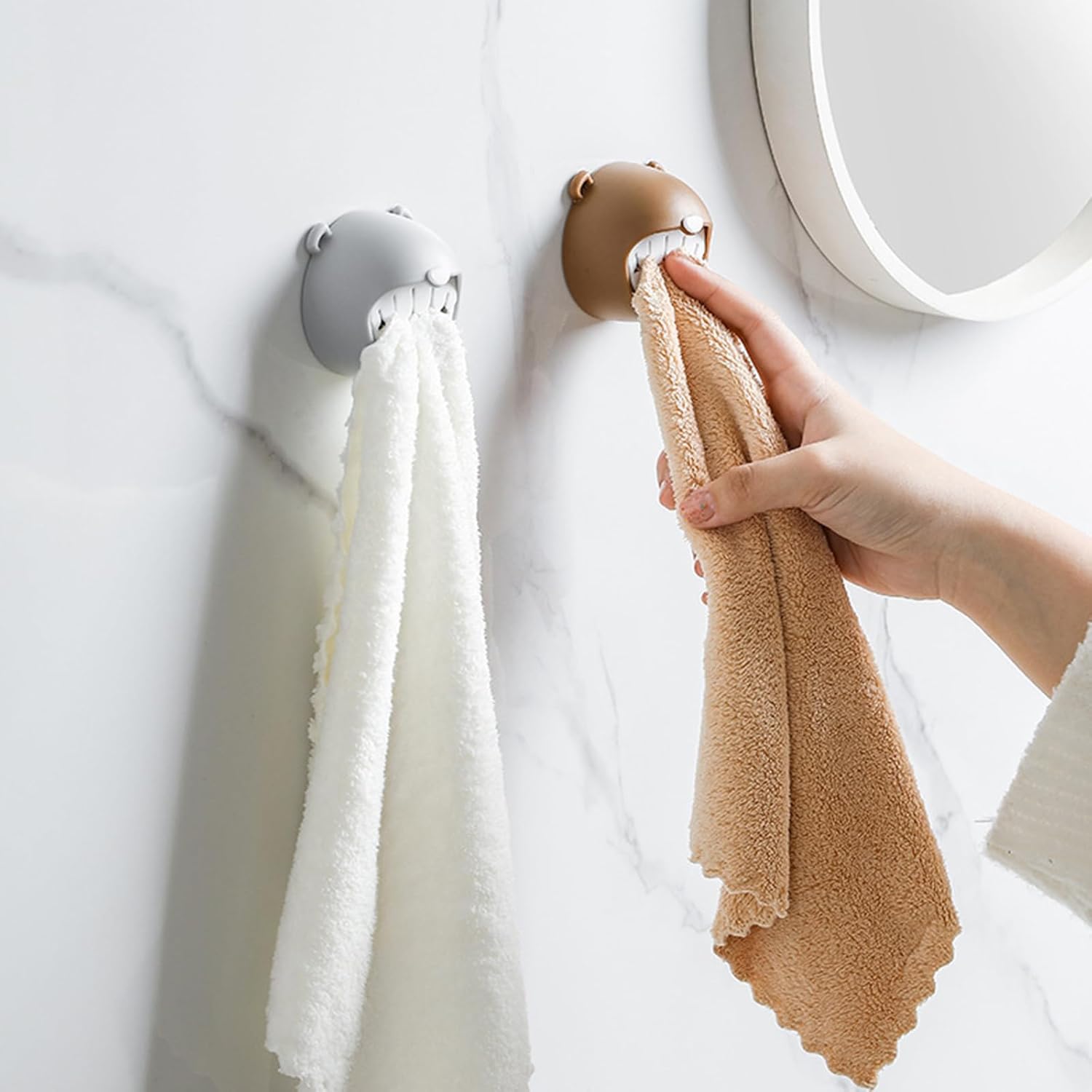 Bottone Cartoon Bear Towel Rack for Kitchen and Bathroom