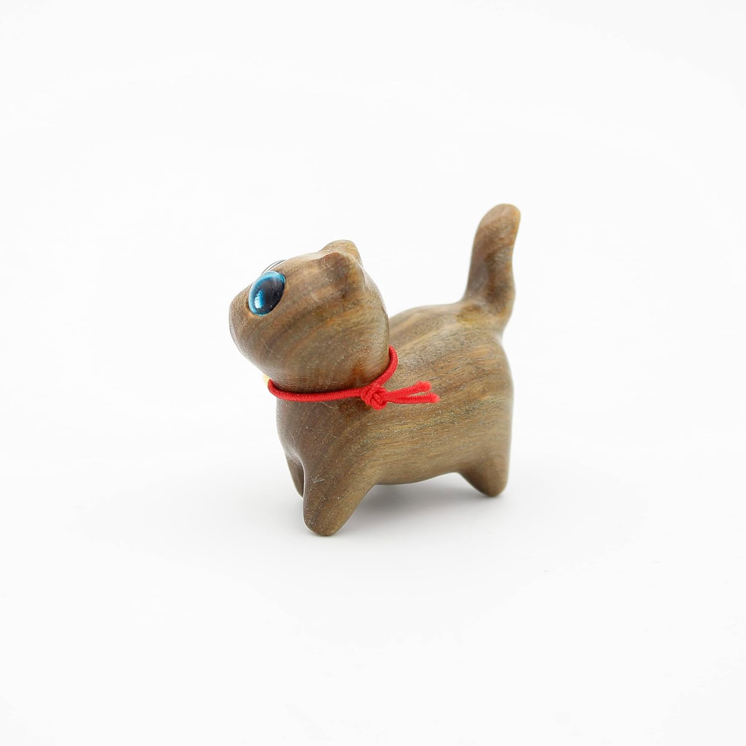 REEZHEE Green Sandalwood Carved Cat Figurine