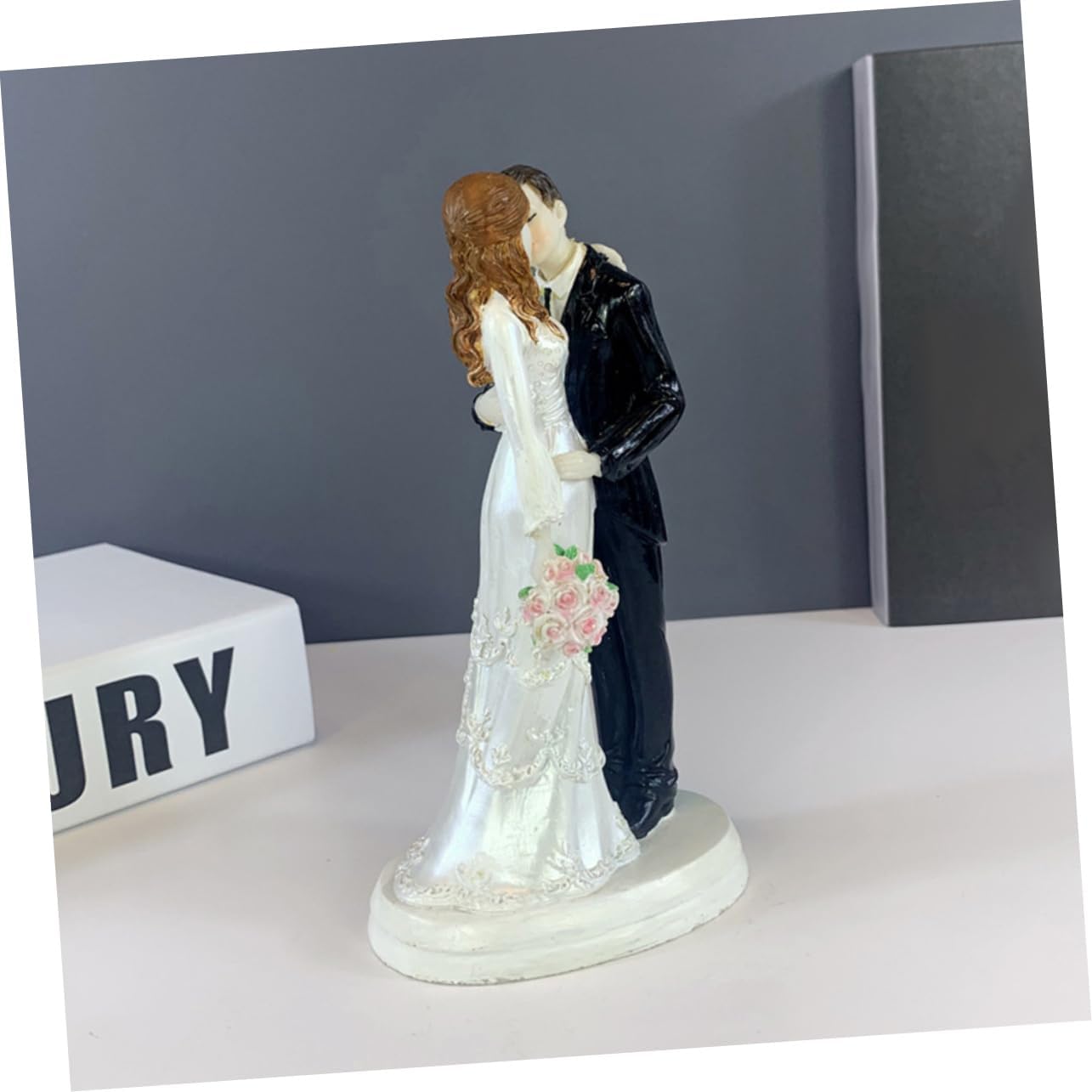 HOOTNEE Wedding Bride Groom Statue Cake Topper Couple Figurine