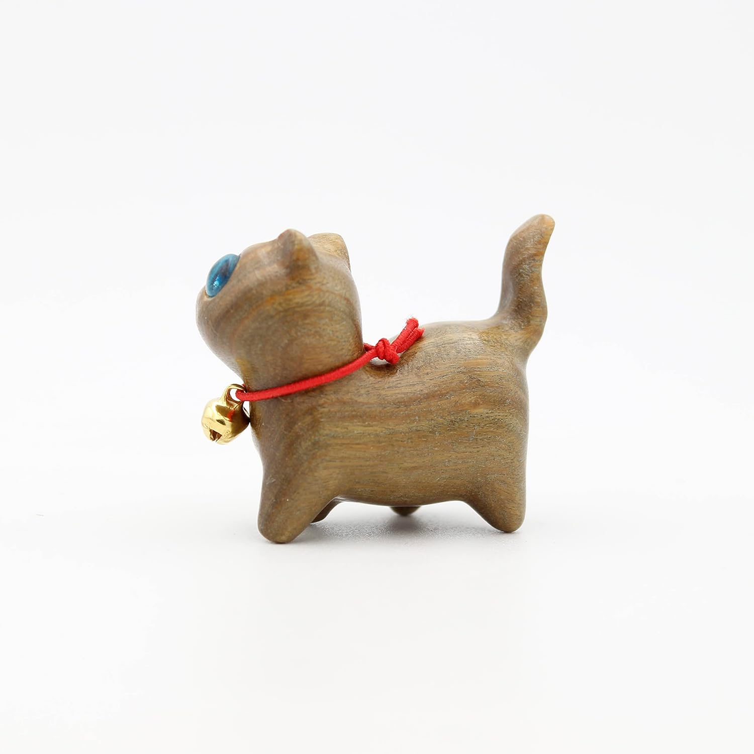 REEZHEE Green Sandalwood Carved Cat Figurine