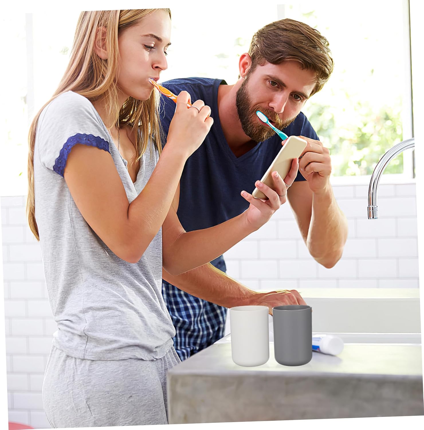 SHOWERORO 2Pcs Plastic Toothbrush Cup Set