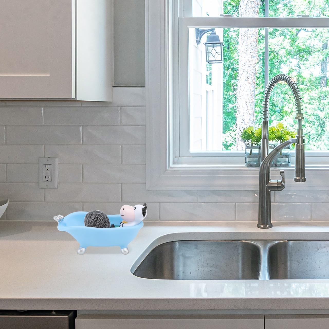 IMIKEYA Cute Bathtub Shaped Soap Dish - Sky Blue