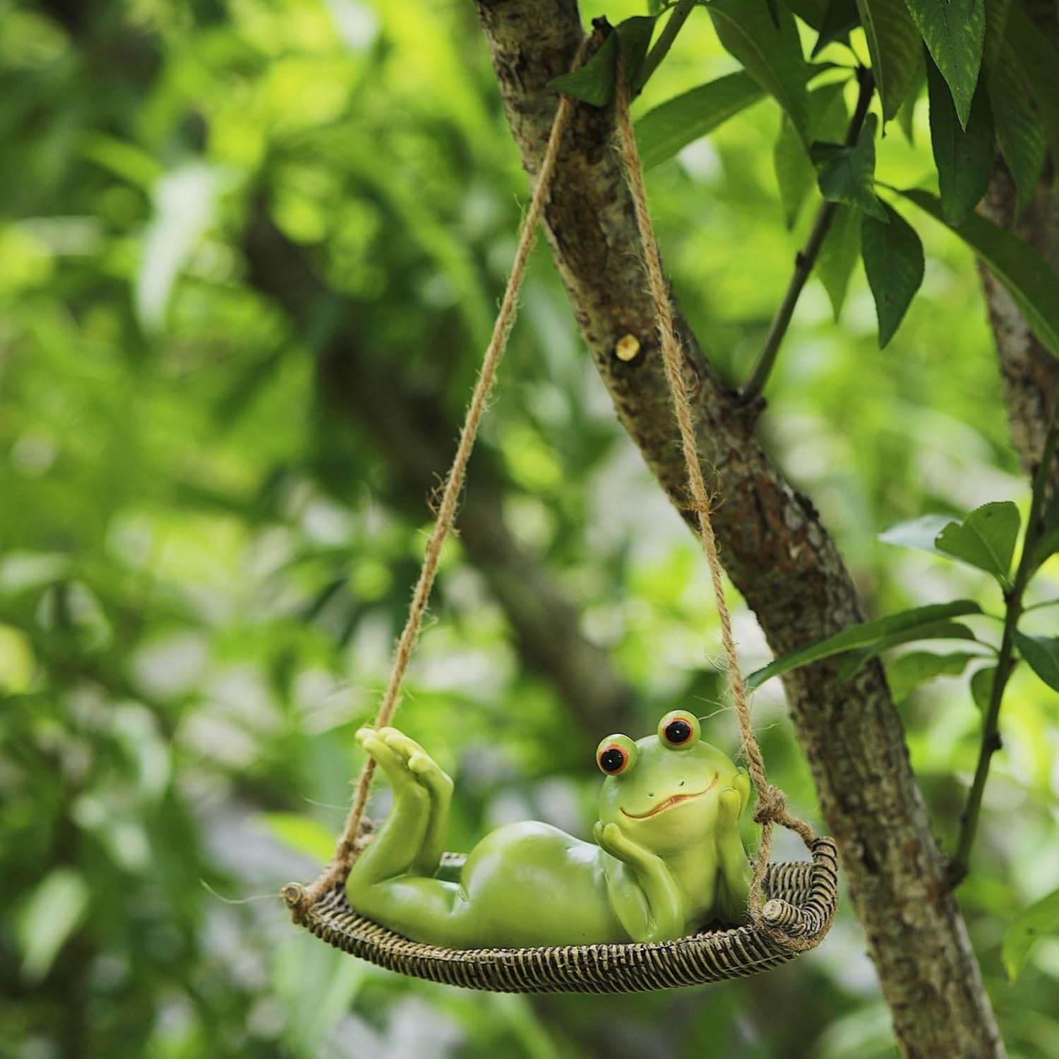 Funny Hanging Frog Statue for Home Decor
