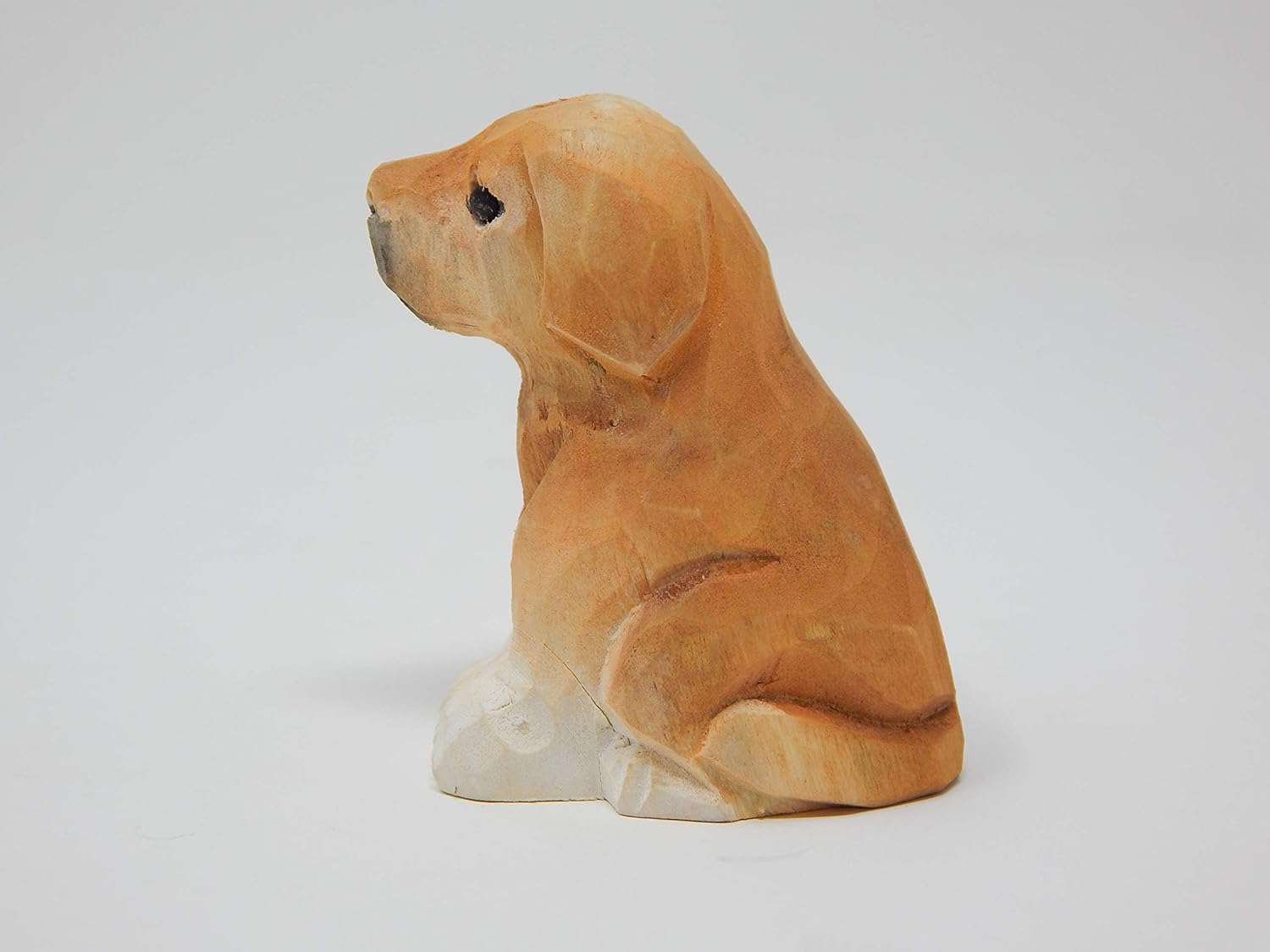 Selsela Labrador Retriever Wooden Figurine - Miniature Dog Sculpture