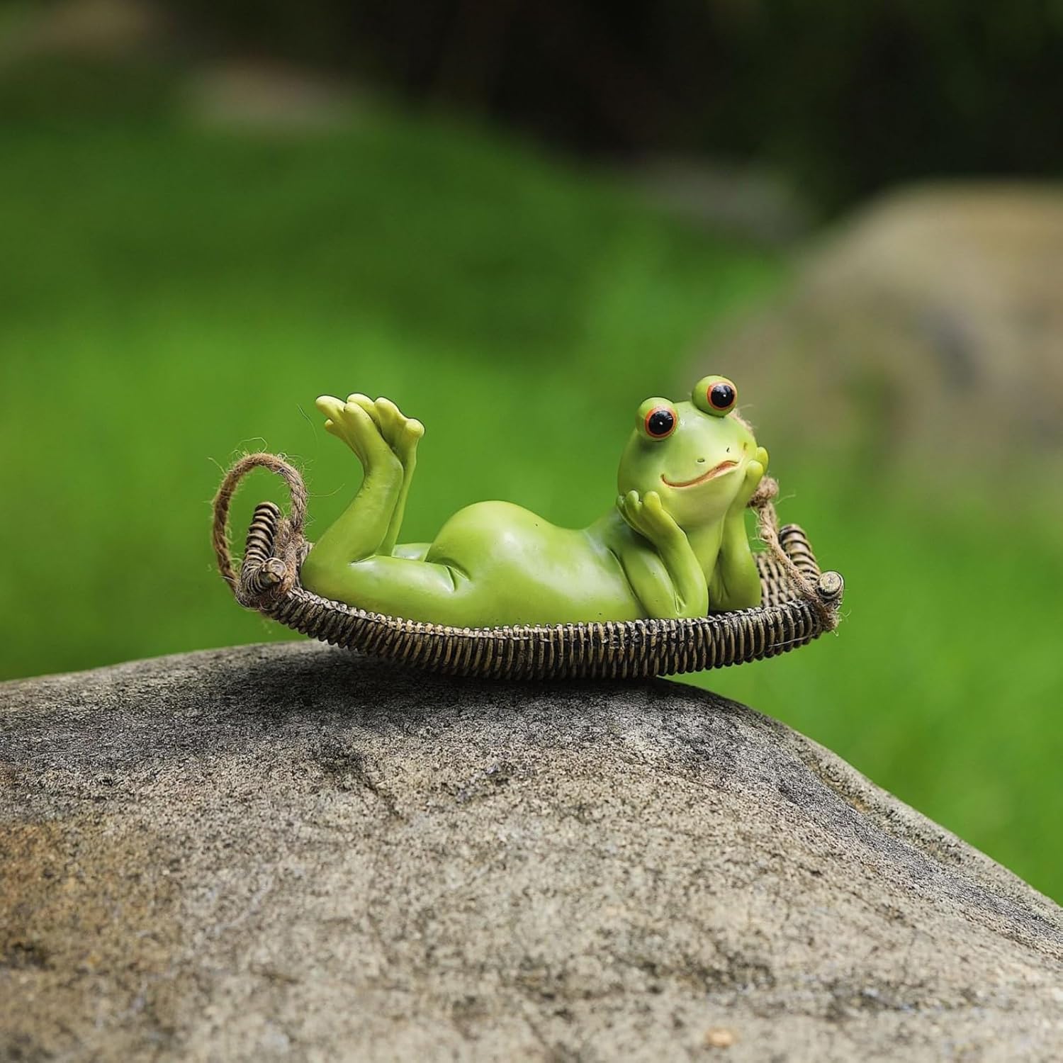 Funny Hanging Frog Statue for Home Decor